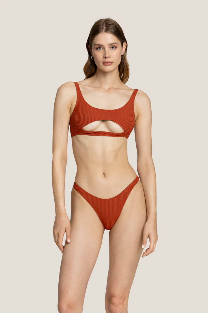 Top ribs colour