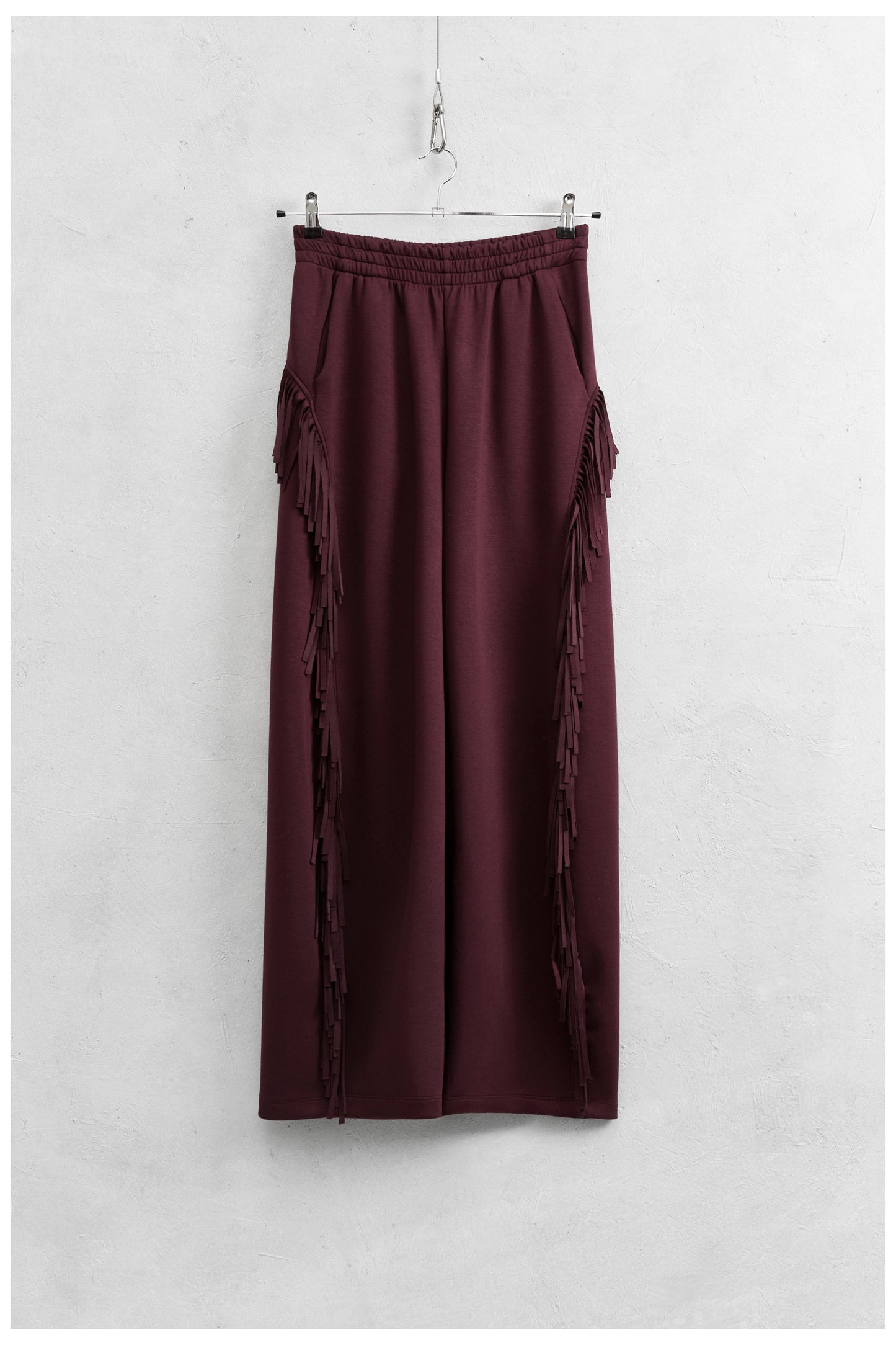 PANTALONE JOGGER CON FRANGE