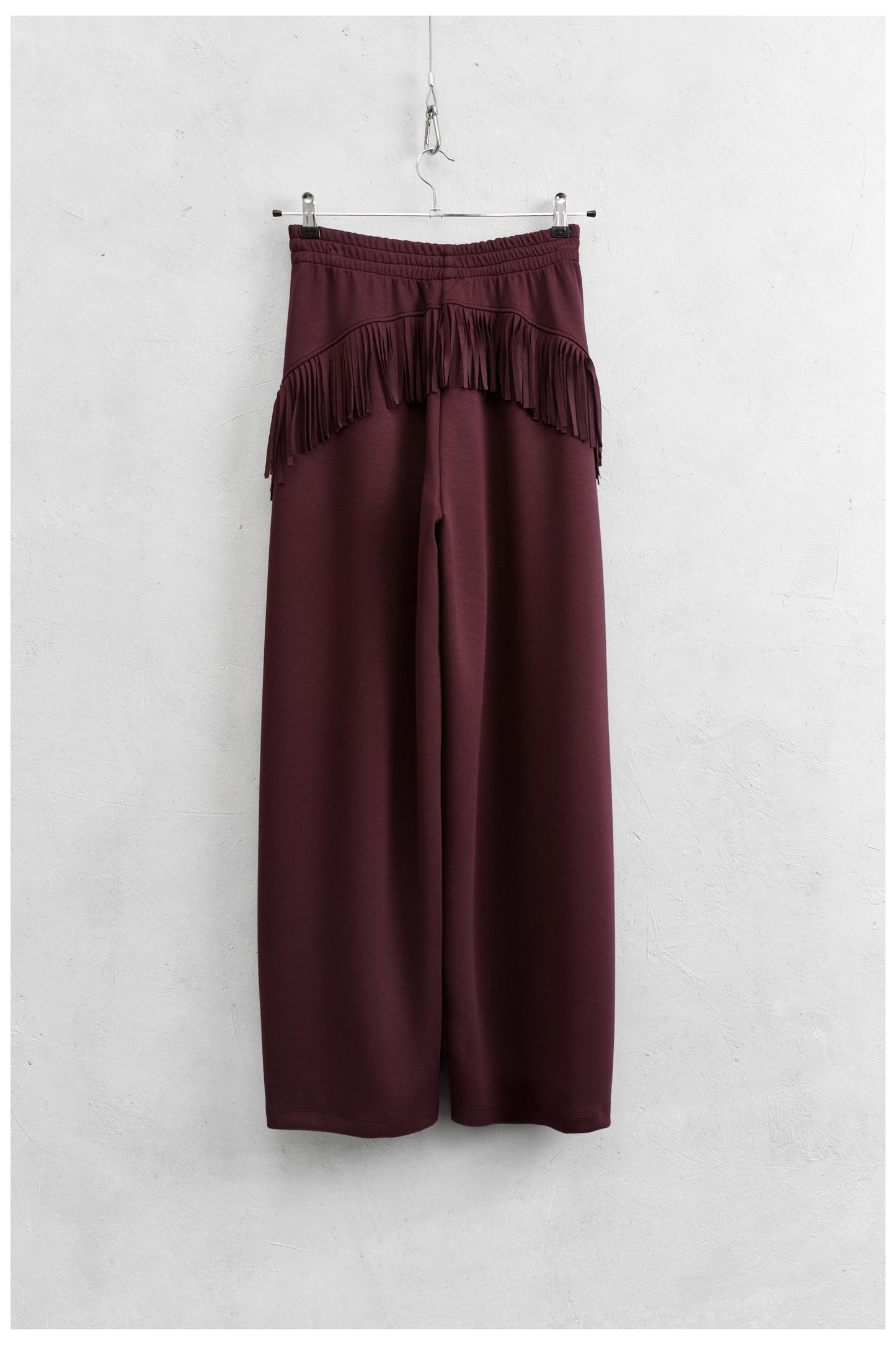 PANTALONE JOGGER CON FRANGE